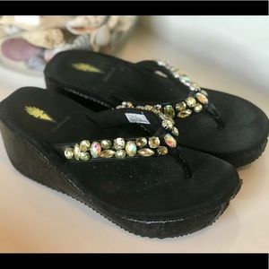 Yellow Box Bling Wedges